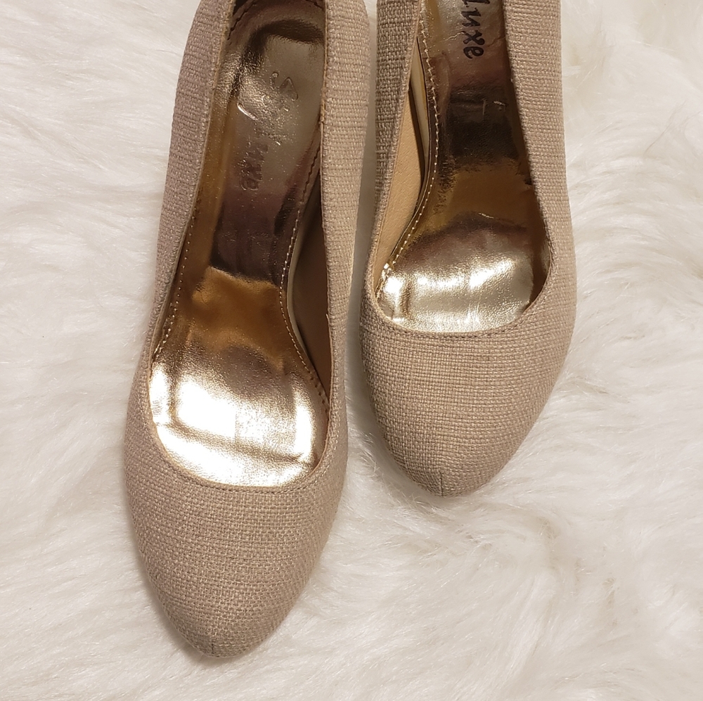 Platform Pumps - Picture 4 of 6